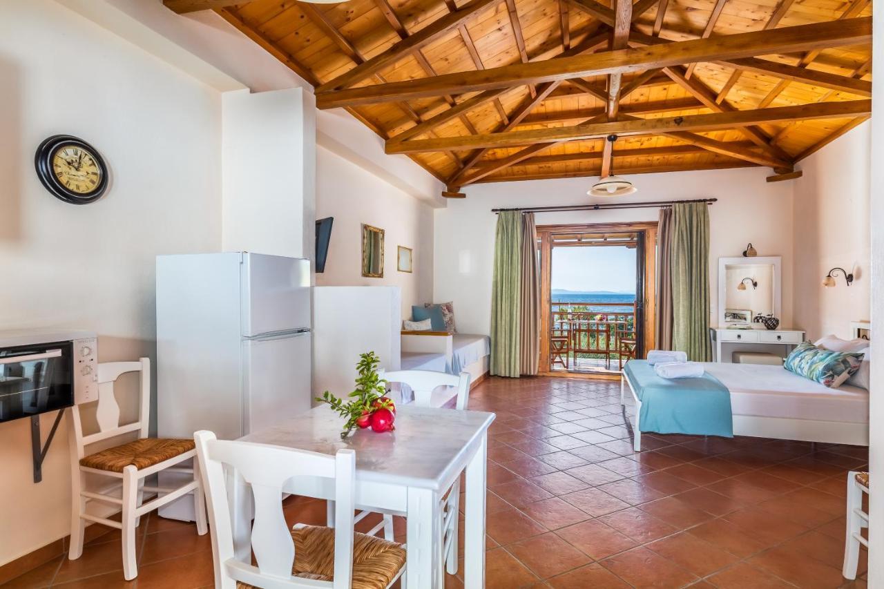 Althea Accommodation Agnontas Exterior photo